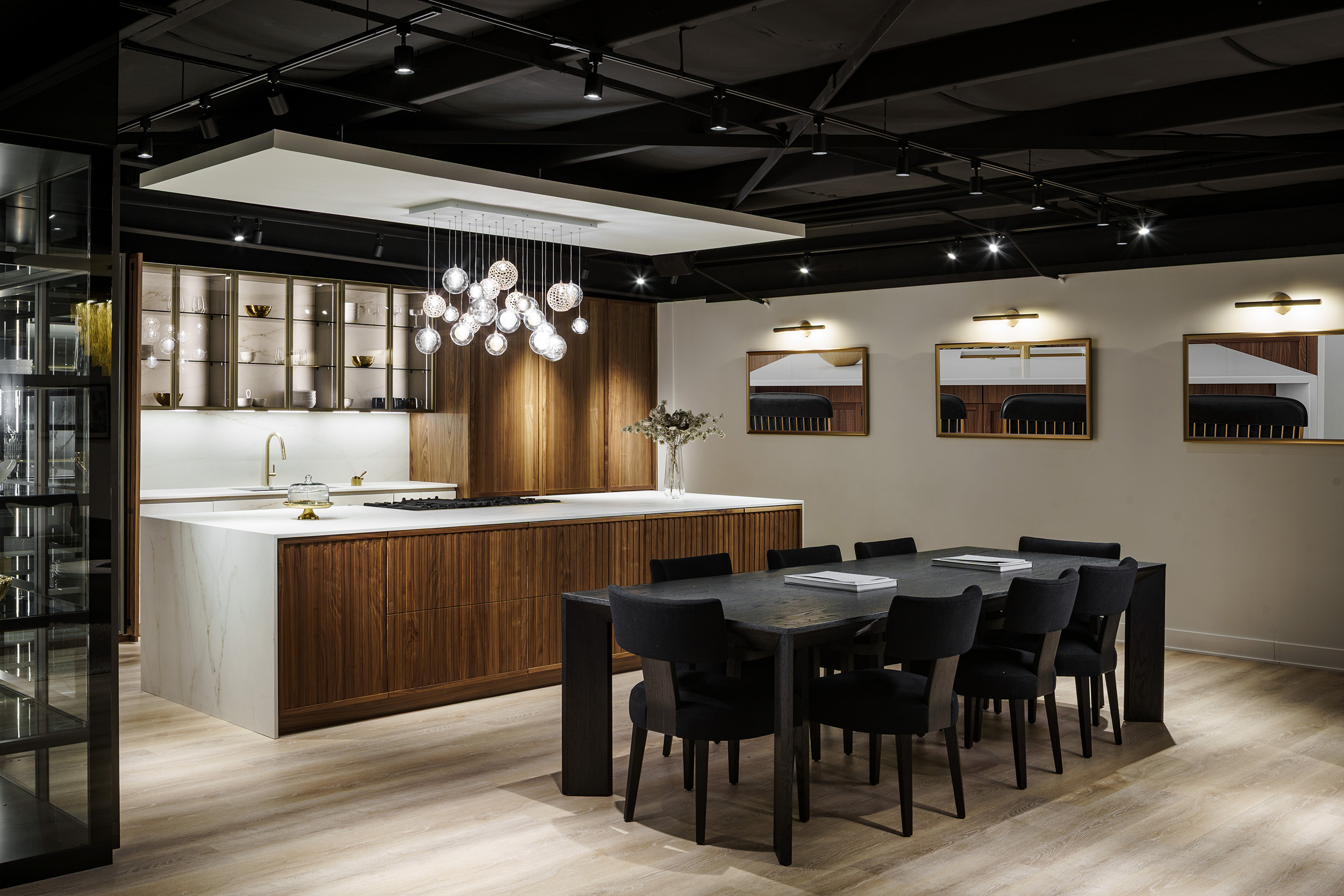 DOCA inaugura showroom de cocinas de lujo en Kansas junto a MP360 